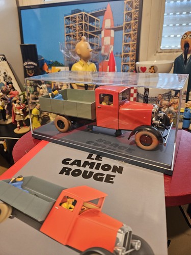 Grande voiture tintin - voiture,