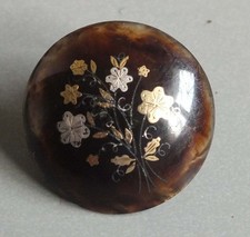 ANCIEN BOUTON A INCRUSTATIONS