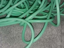 Tube a anguillon vert pistache