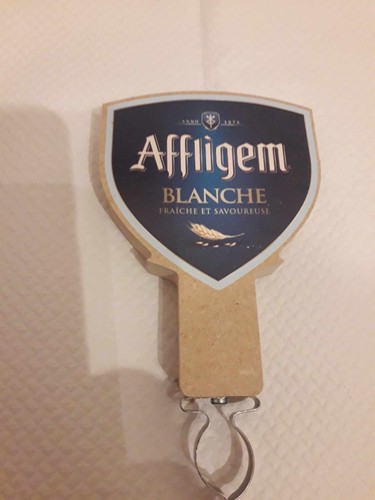 Superbe neuf cavalier de - et,