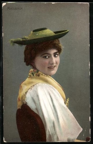 Miesbacherin costume - miesbacherin, en