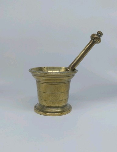 Mortier pilon en bronze - &,
