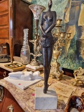 Statue Bronze Signée