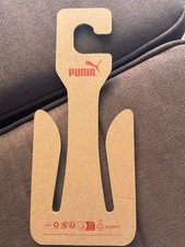 PETIT CINTRE PUMA EN CARTON, POUR ÉCHARPE OU AUTRE