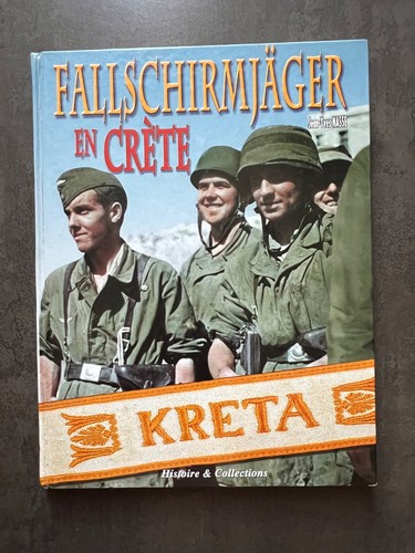 Grand livre parachutistes - grand,