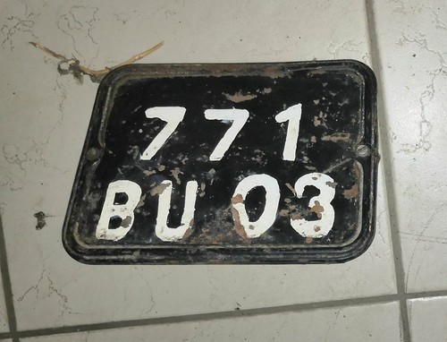 Plaque immatriculation feu - *,