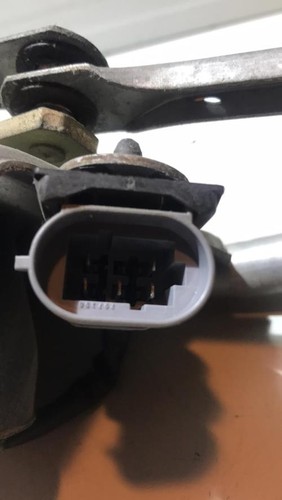 Moteur essuie glace avant