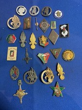 MILITARIA LOT INSIGNES LEGION