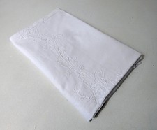 ancienne nappe brodée rectangulaire 150 x 100 cm