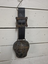 Ancienne Cloche A Vache En Fer