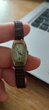 Montre-bracelet ancienne –
