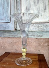 Grand vase trompette en verre