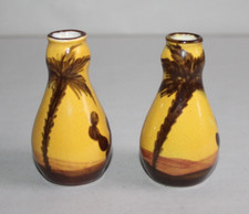 Paire de petits soliflores