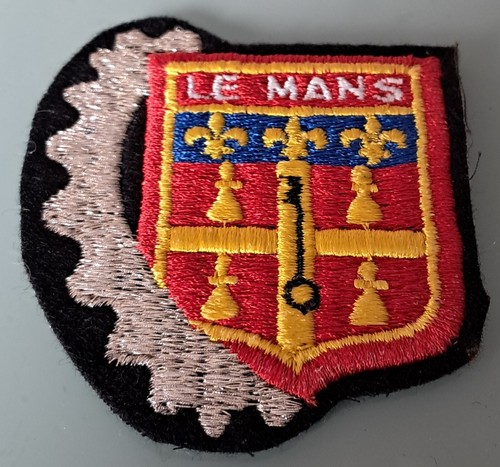 écusson militaire