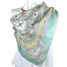 Foulard vintage HERMES Carre