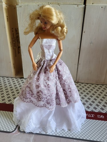 Robe pour poupée mannequin - ,