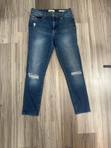 Guess los angeles it - #10, “it