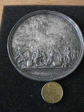 MEDAILLE " SIEGE DE LA BASTILLE " 14 JUILLET 1789 PRISE DE PARIS PAR LES CITOYEN