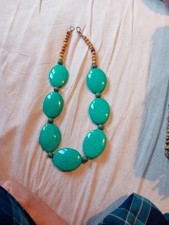 Un collier turquoise