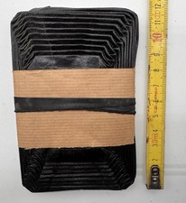 2 Soufflets en cuir pour appareil photo ancien : 11,5x7,5 cm. État neuf.