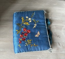 Pochette En Soie Ancienne