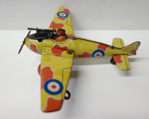 Avion mitrailleur mécanique