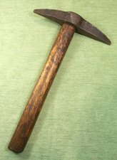 Ancien Pique Roche - Marteau de Tailleur de Pierre - Bois et Fer Forgé