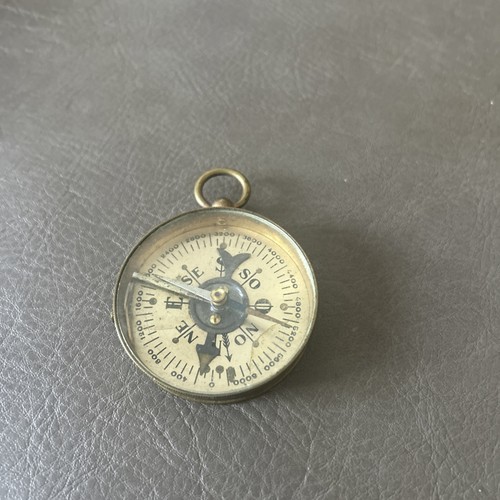 Boussole militaire ancienne - boussole,