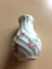 Petit vase miniature torsadé