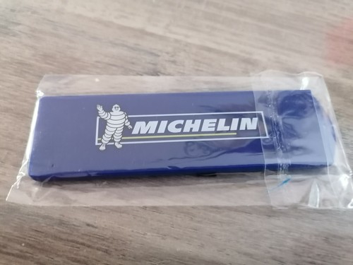 Michelin publicitaire pneus - (publicitaire,