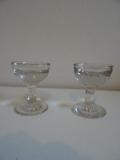 2 ANCIENS VERRES A LIQUEUR