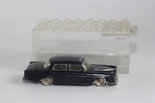 Voiture miniature LEGO Mercedes 220 S + box garage (51824)