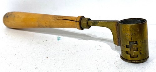 Ancien doseur poudre plomb - doseur,