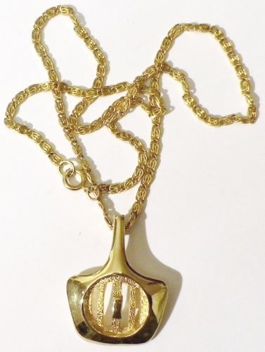 Collier pendentif chaine - chaine, bijou