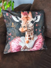 Housse de coussin girafe humanisé 45X45 cm