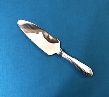 pelle à tarte coupante