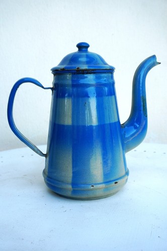 Cafetière ancienne vintage
