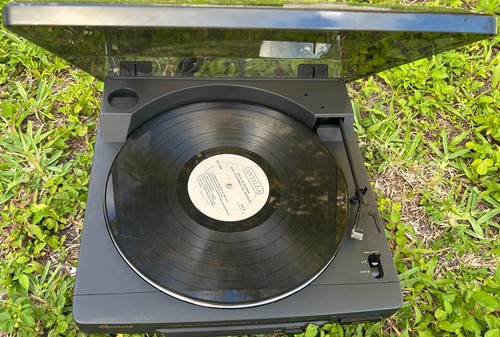 Garrard model 1212 - model,