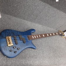 Guitare basse électrique