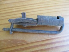 ANCIEN CADENAS TRIBAL EN FER