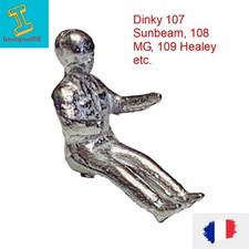 Pilote de course en métal Dinky 107 Sunbeam, 108 MG, 109