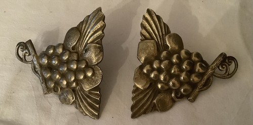 Vintage pediment bronze ancien