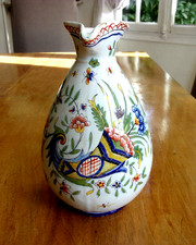Ancien pichet en faience de