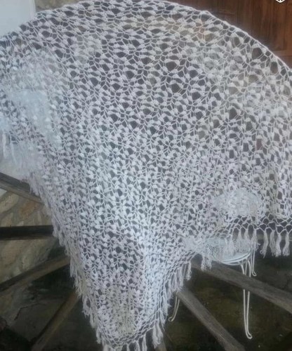 Grand chale blanc brillant