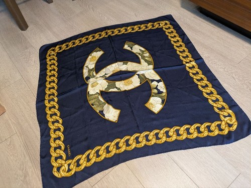 Chanel foulard soie - chanel, chaîne