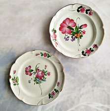 Lot de deux assiettes en