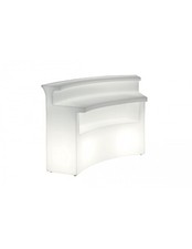 Bar d'exterieur lumineux Ice bar en polyéthylène par SLIDE Studio 