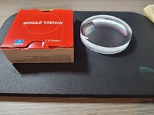 Lot de 60 boites essilor