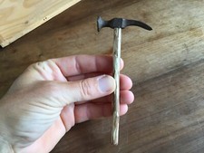 Petit marteau arrache - , clou