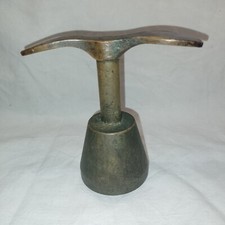 Ancienne petite enclume, en